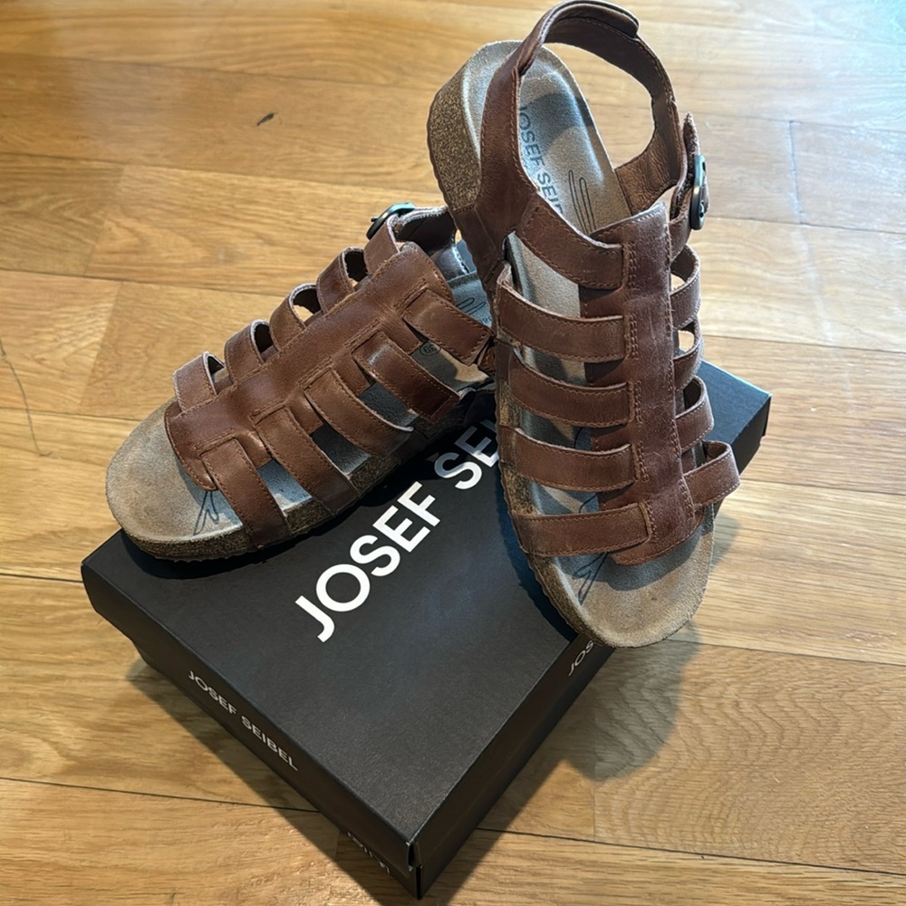 Josef Seibel Tonga sandals, EUC, size 39 or 8.5